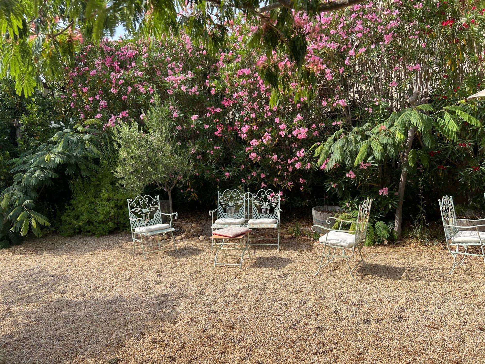 Vinauberge Poilhes 외부 사진